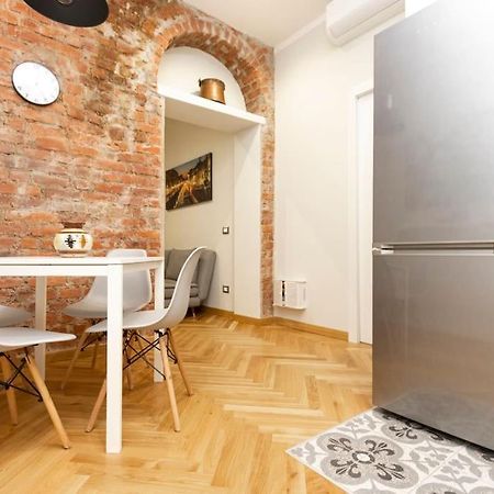 The Italian Design - 10 Minutes To Duomo Apartment มิลาน ภายนอก รูปภาพ