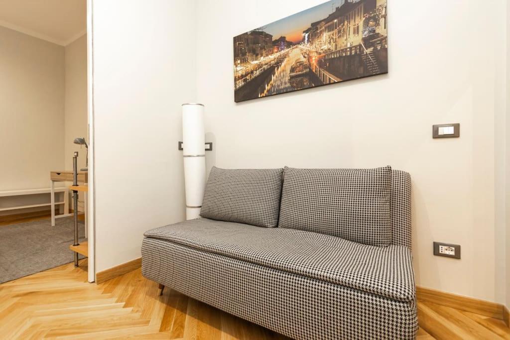 The Italian Design - 10 Minutes To Duomo Apartment มิลาน ภายนอก รูปภาพ
