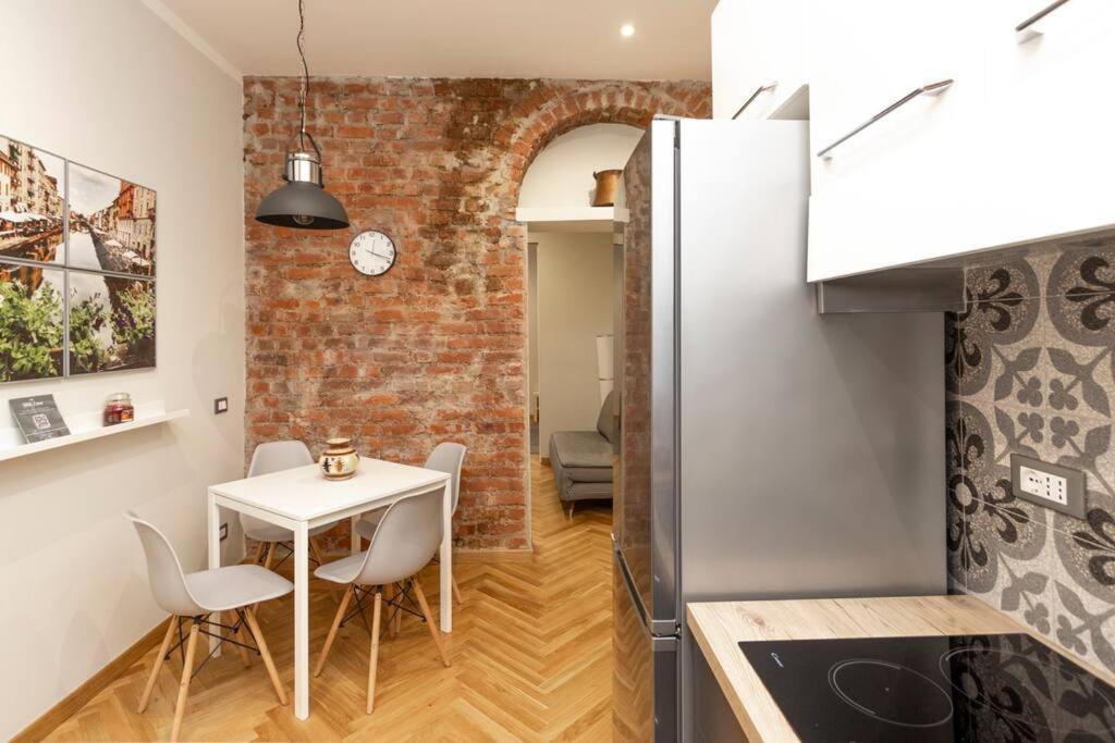 The Italian Design - 10 Minutes To Duomo Apartment มิลาน ภายนอก รูปภาพ